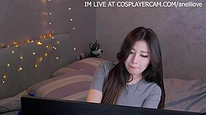 我让她看变态色情，她爱上了