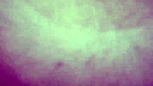 샤메이 친구가 성숙한 오르기에서 맛있게 빨아줌