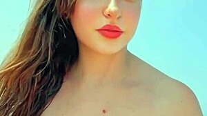 Эй, незнакомец, оттрахай меня доггистайл у тебя дома, кончи на лицо, заставь стонать как шлюху с сырым POV!