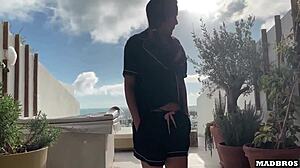 ภรรยาเวเนซุเอลาโดนสามีจับได้ขณะโดนเย็ดระหว่างเยี่ยมบ้าน