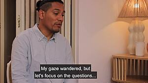 Parodie pathétique de Basic Instinct avec jeu de rôle de bureau