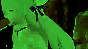 Člověče, nevěřím tomuhle orgiovému videu Firefly... Šílená skupinová akce!