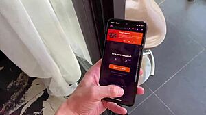 헤이, 청소부가 방금 자기 엉덩이를 박았어?