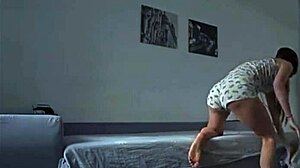 Skutečná podvádějící zralá žena, tajně dáváš anální s manželovým nejlepším kamarádem?