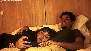 Varför låter min hermanastra mig djupthroata hennes mun i fantasyn?