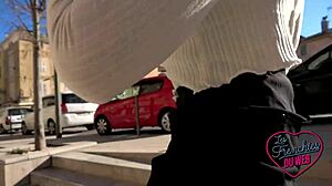 Елиза, 26, Сексапилна агентка по недвижими имоти с големи цици в Resident Evil хентай