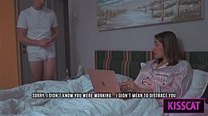 계모가 오늘 나를 세게 사정하게 했어