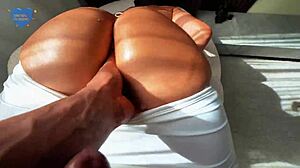 Эта мамаша жаждет BBC в дикой догги позе