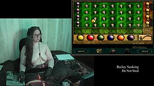 Ona otkriva golu tajnu u starom satu deo 1