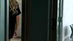 Мачеха Элли Тей в табу POV доггистайл с Люком Лонгли