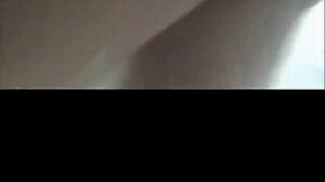 ล่อลวงเพื่อนที่บ้านและเขาย็ดฉันเหมือนสัตว์ป่า