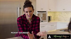 Milf Penny Barber marah disiplin anak tiri dalam Mommys Boy! Semua part ada!