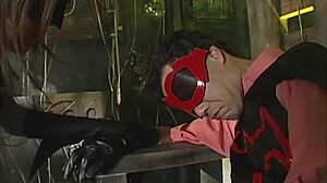 Dark Angel i Dark Girl Występują w Akcie 03