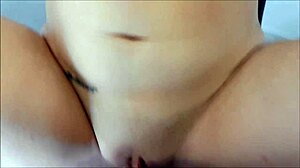 Эмили Адамс первая жопа трахнута жестко затем горло загэггано глубоко