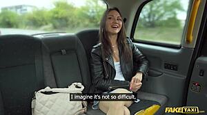 Fake Taxi - Divorciada russa Kristina Grace fodida duro