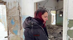 Эй, Глянь на Молодую 18+ Сучку, Жестко Берущую Бутылку в Жопу! 😱