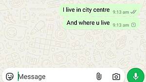 Seksi zrelejša MILF dobi sugestivno masažo, ki vodi v intimno anime srečanje