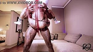 小柄マスクインドネシア美女の巨乳がジェイソン・ラブとワイルドアクション