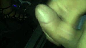 O Yaramaz Kız Sokak Sikişini Rastgele Adamlarla Seviyor Saf Pislik İçin!