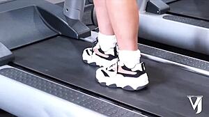 Veronica Jasmine BBW zkouší první anal v bezplatné verzi s křivkami z Arabských nocí