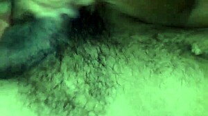 リアムJ、ホットなハンドジョブでソロ