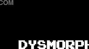 Femboy med stor røv trækker pikken frem i tilfældig udendørs offentlig scene