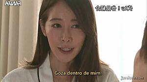 يو شينودا تركب بقوة للحمل في أسطورة آسيوية مثيرة