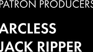 रॉबिन स्टारफायर की पीठ पीछे रेवेन के साथ चोरी करता है