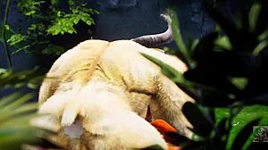 Minotaurul fut fete furry vulpe și tigru în acțiune sălbatică ploioasă în aer liber