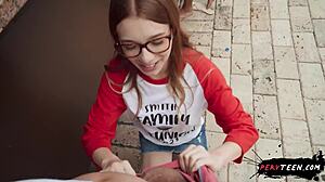 Семейный сбор с развратной сводной сестрой лучшего друга на улице