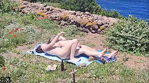 Jeg deltok i en utendørs naturistbegivenhet under solen, følte meg fri og tilkoblet