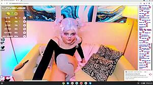 Cosplay hentai pet begs to play with you!