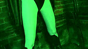 Tumma Enkeli Ja Tumma Tyttö Esiintyvät Tekossa 03