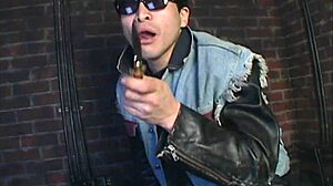 Dark Angel i Dark Girl Występują w Akcie 03