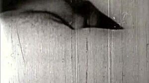 ¡No me canso de estos dibujos eróticos de anime vintage!