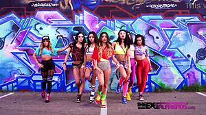 אני אוהב את הקליפ הזה מהמקור