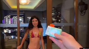 Plukket opp en basseng-søtnos som fikk meg til å komme fort! Katty West er ureell 😍