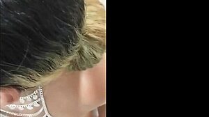 가장 풍부한 정액으로 채워지는 야한 애니 블로우잡 장면. 매번 이 강렬한 액션에 빠져!