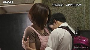 Asahi Mizuno's big ass spanking