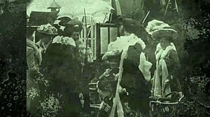 Hej, tyhle vintage erotické kresby jsou super cool!