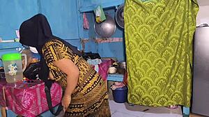 ibu tiri memasak sambil mastrubasi di dapur, housewife anime hairy natural tits masturbation big tits pussy solo tits sexy