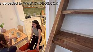 Cámara Graba a Mi Esposa Siendomé Infiel con la Perra de Su Mejor Amiga