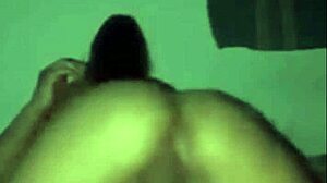 mi madrastra me folla rico en la casa