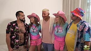 Tadpole et Ses Potes Pilonnent Lana Analise en Orgy Anal avec Grosses Bites