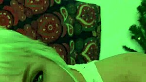 Sin aviso, semen en su boca