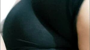 Η αδερφή μου μοιράστηκε το κρεβάτι μαζί μου και της έκανα μασάζ