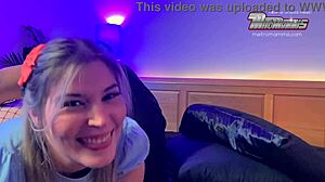 Elsa, ta den harde spanking fra den store svarte oksen som dominerer deg