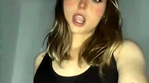 Összeállítás: szőke latinák szenvedélyes maszturbációja és spriccelése