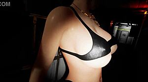 Lara Tekne Üzerinde Kameraya Seksi Vücudunu Sergiliyor