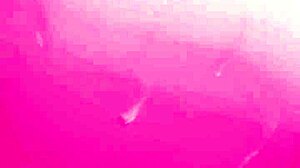 Einfache Hentai-Szenen entfalten sich natürlich